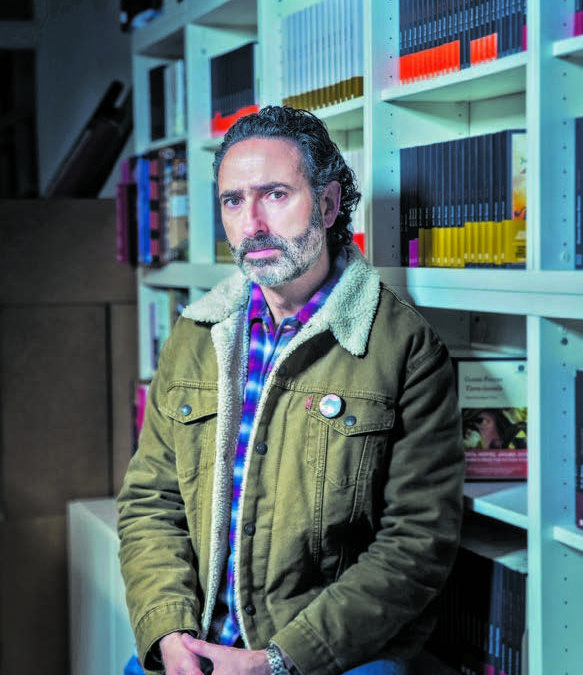 Jon Bilbao, justo al borde del agujero negro – El País – 3 de marzo de 2023